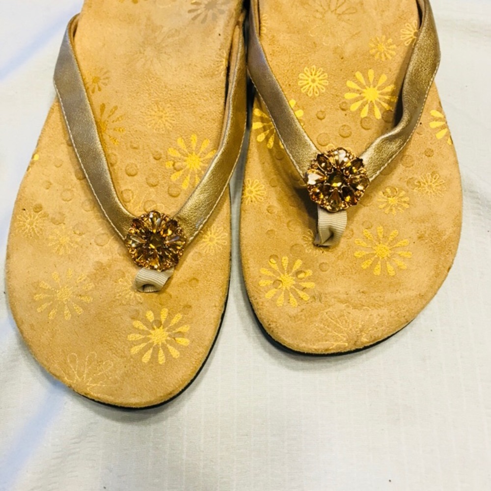 Vionic Sharon Sandals - Picture 5 of 7